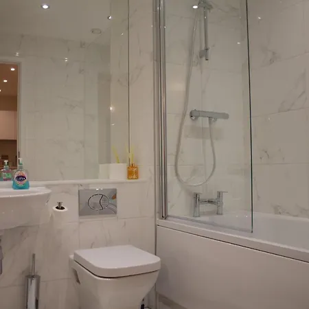 Apartamento Whats She Want-- 2beds 2bath